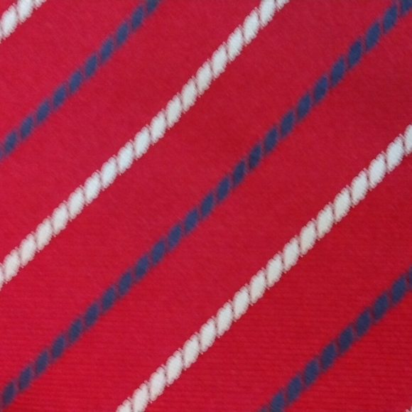 3 Silk Tie Bundle - 2 Brooks Brothers/1 Paul Fredrick (Made in USA) - Picture 3 of 13